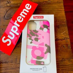 SUPREME IPHONE 11 pink camo case